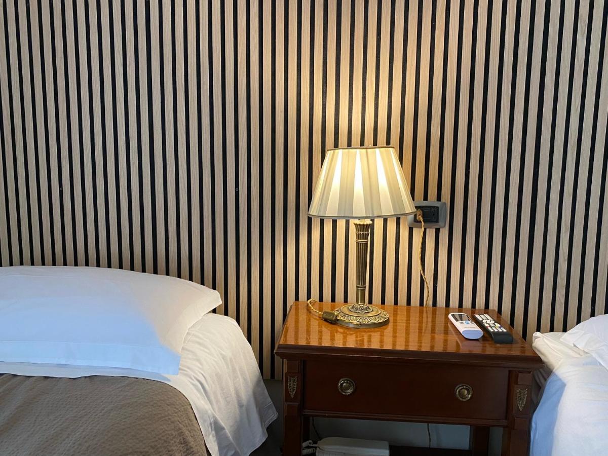 Casa Battisti Messina Guest House In Centro Citta, Ideale Per Famiglie O Gruppi מראה חיצוני תמונה