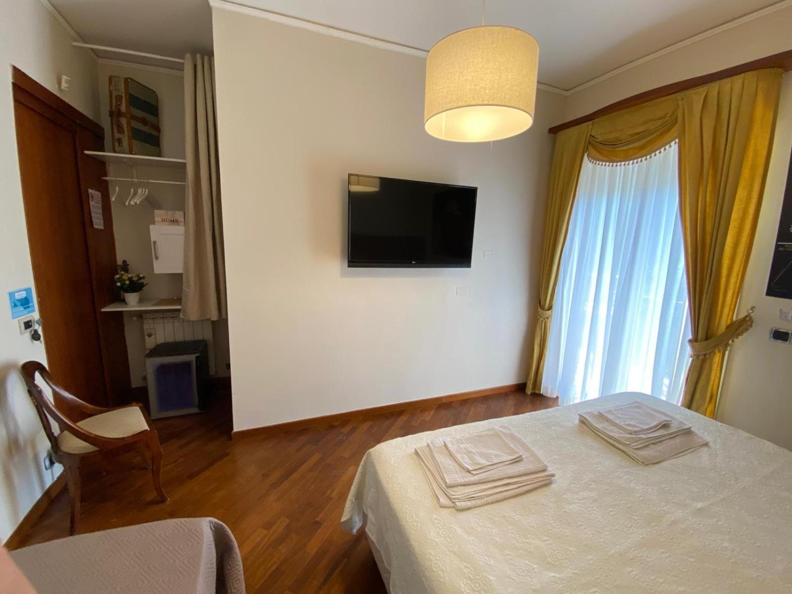 Casa Battisti Messina Guest House In Centro Citta, Ideale Per Famiglie O Gruppi מראה חיצוני תמונה